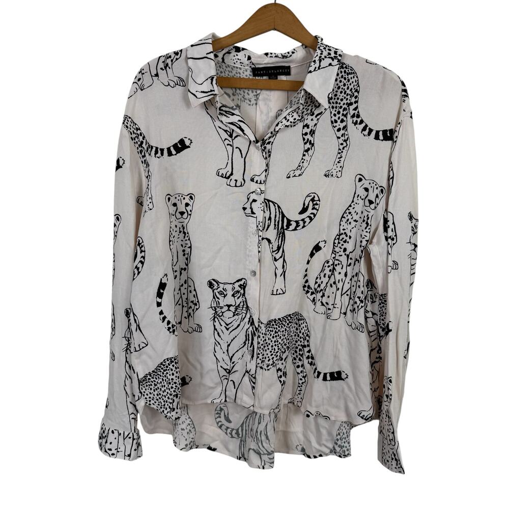 Jane and Delancey Women Novelty Shirt Size Medium Blouse Cheetah Tiger Big Cats